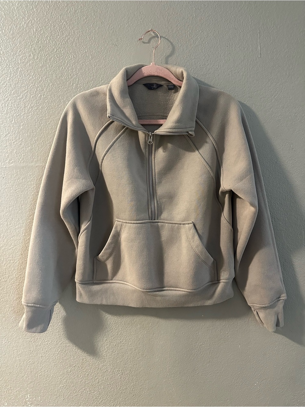 Danskin Half-Zip Pullover in Beige Size Small